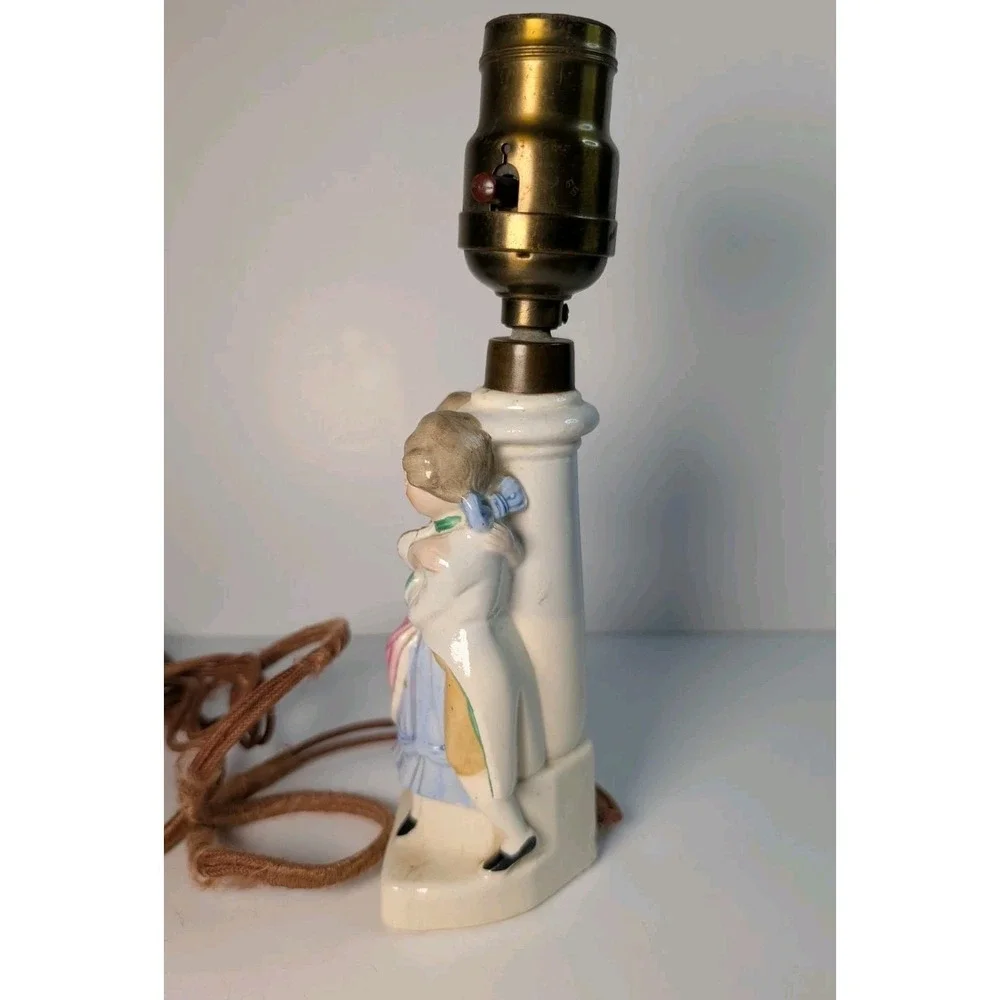 Vintage Hand Painted Figural Victorian Boudoir Table Lamp‎ Bedside Made Germany
